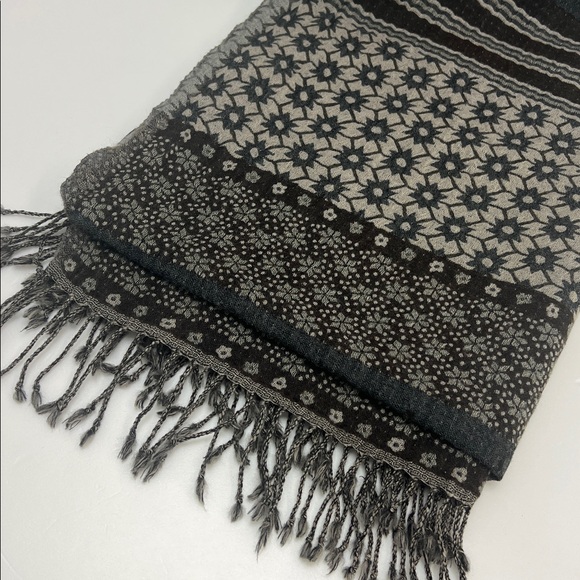 Elemente Clemente 100% Pure Wool Scarf Brown Gray Large Wrap Shawl Lagenlook - Picture 1 of 7